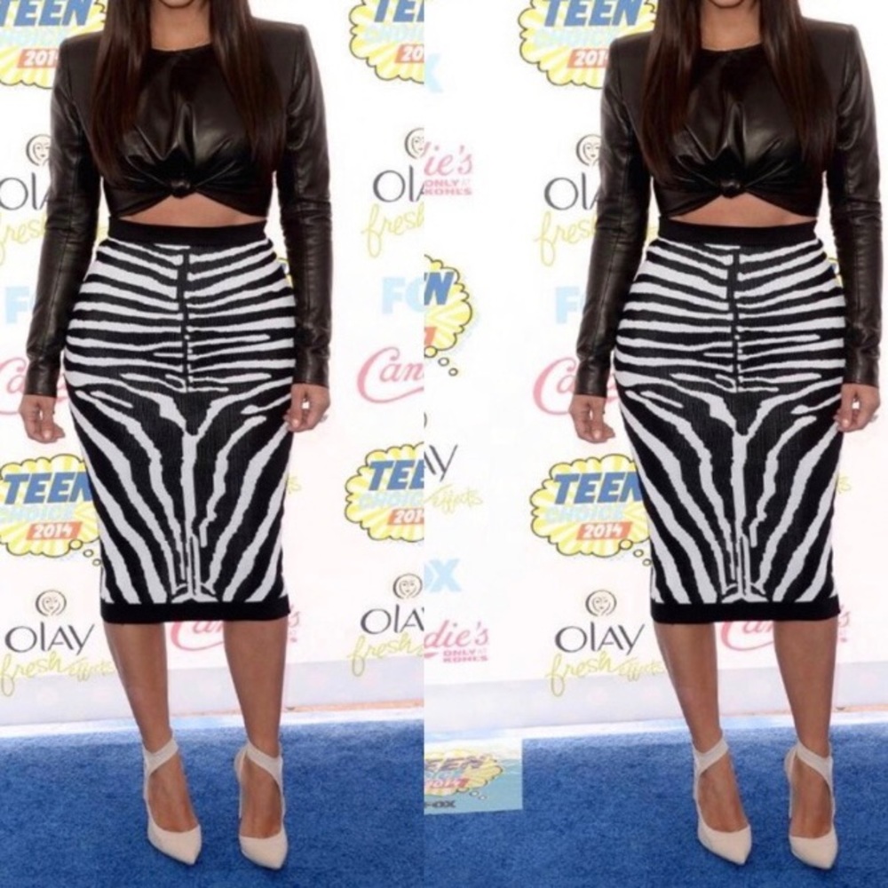 Black & white knit zebra skirt (never been worn)